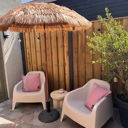 Apartamento Beachhouse 't Notedopje, Omheinde Tuin