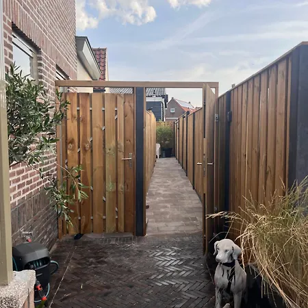 Beachhouse Noteboom, Omheinde Tuin Lejlighed