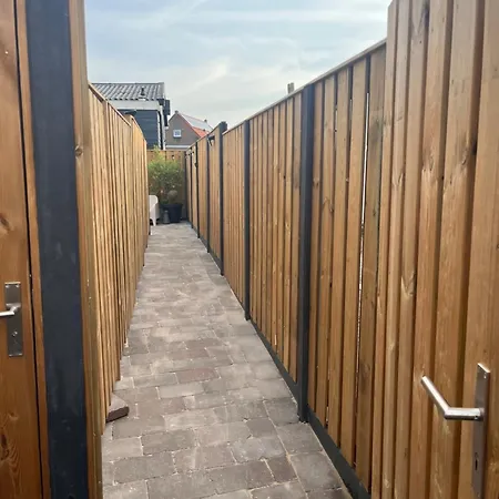 Beachhouse Noteboom, Omheinde Tuin * Noordwijk